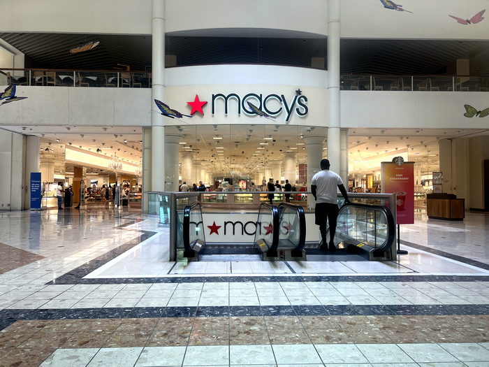 Oakland Mall - July 23 2022 (newer photo)